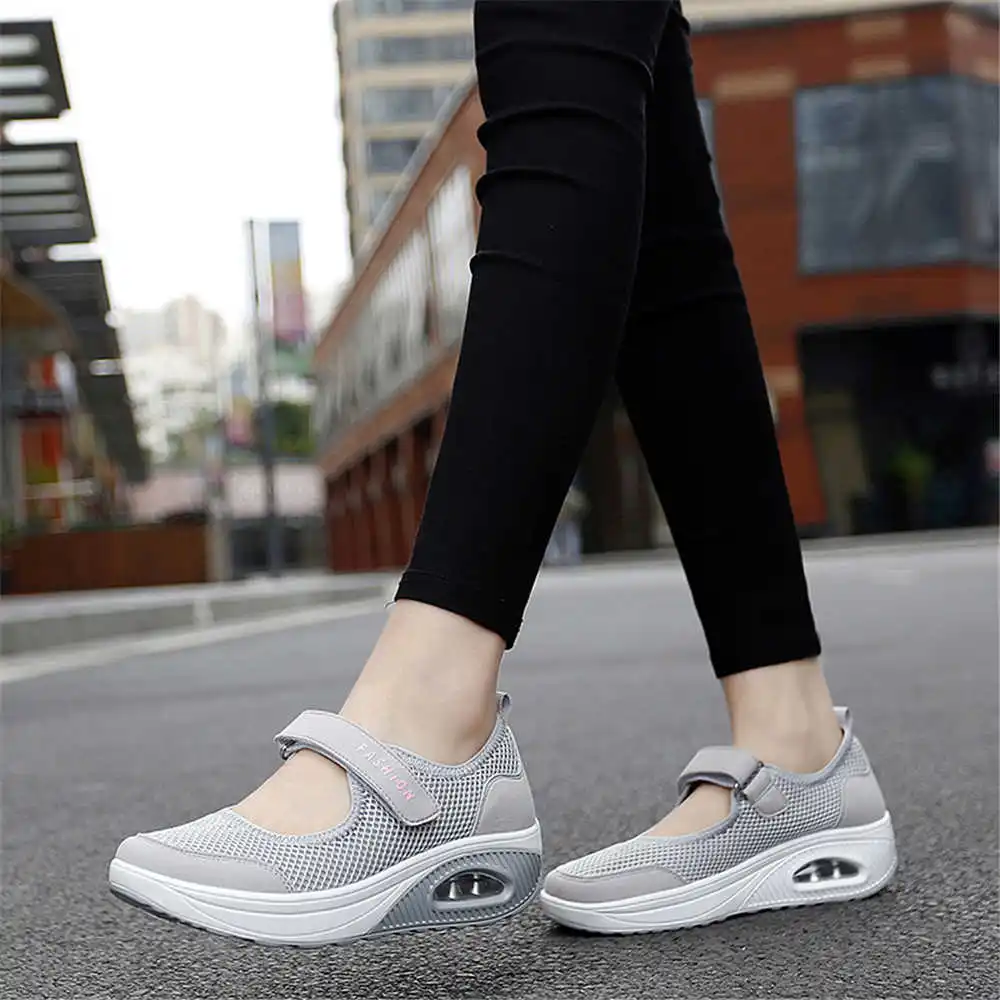 Luxury Lifestyle Cost - 36-41 Demi-season Colored Sneakers Walking Skates