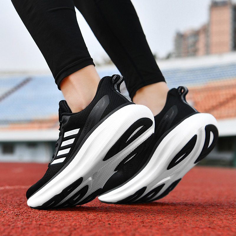 New Men's Running Shoes Breath - Luxury Men Lifestyle ulasan dan harga